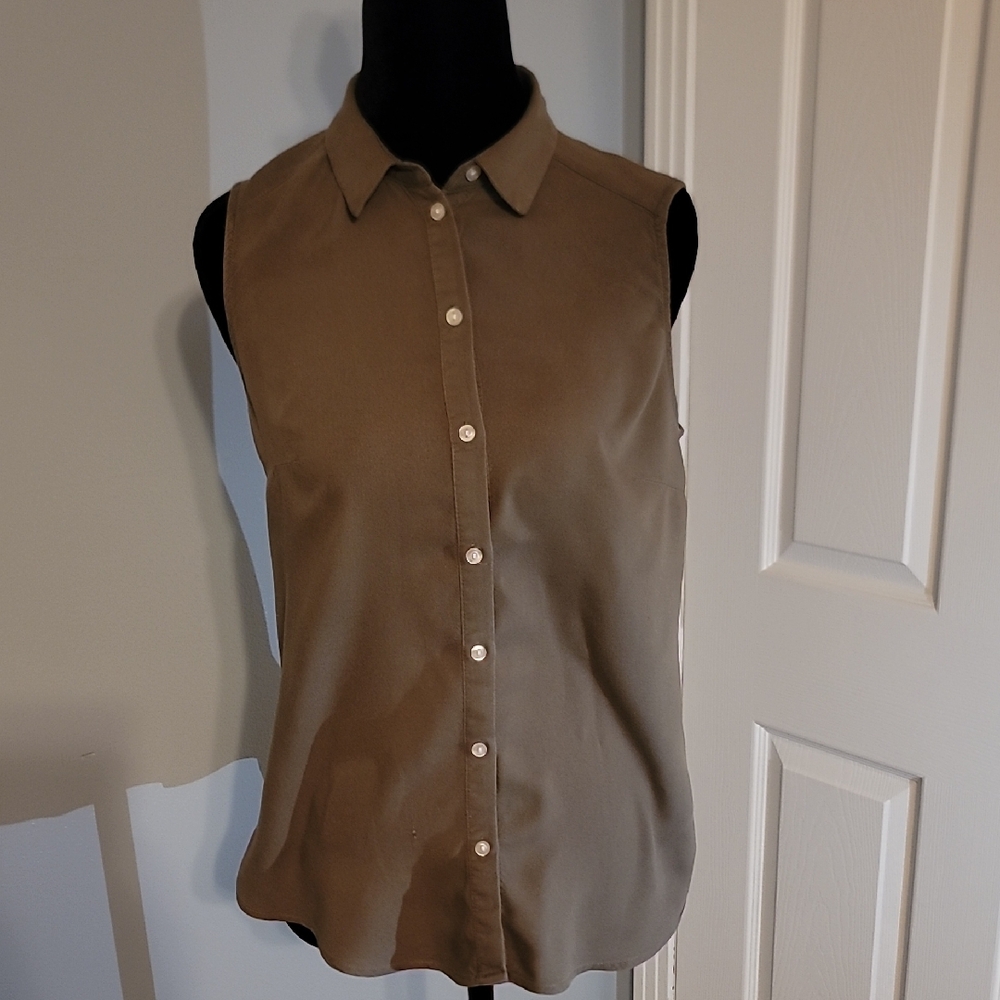 H&M Sleeveless Olive Button-Down Shirt